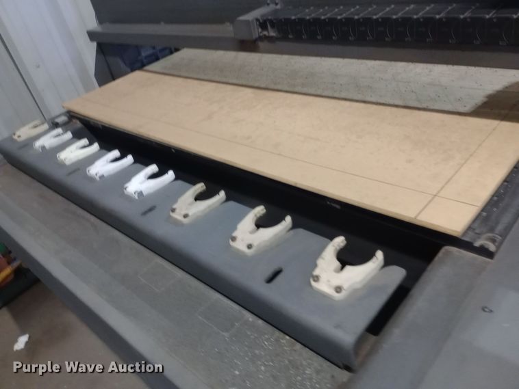 image for item DH1459 MultiCam TV425 router table