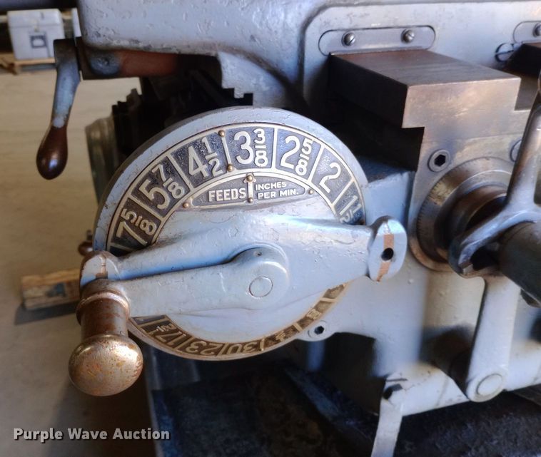 image for item DH1460 Milwaukee Model KM milling machine