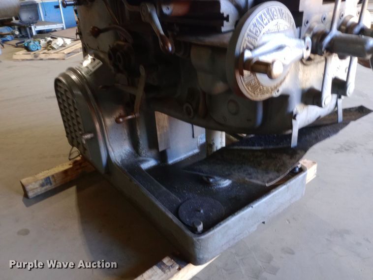 image for item DH1460 Milwaukee Model KM milling machine