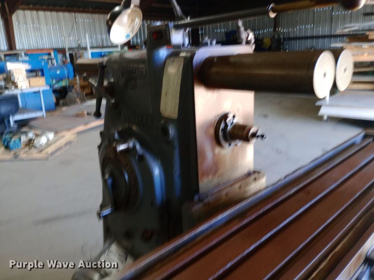 image for item DH1460 Milwaukee Model KM milling machine