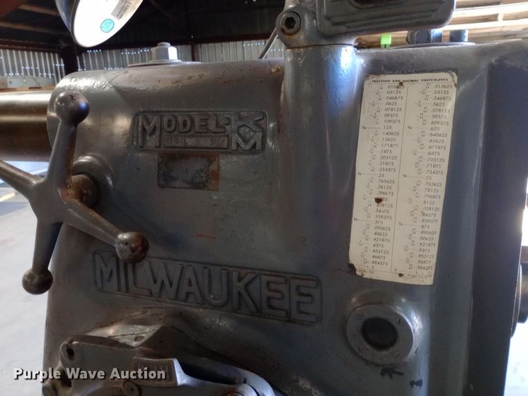 image for item DH1460 Milwaukee Model KM milling machine