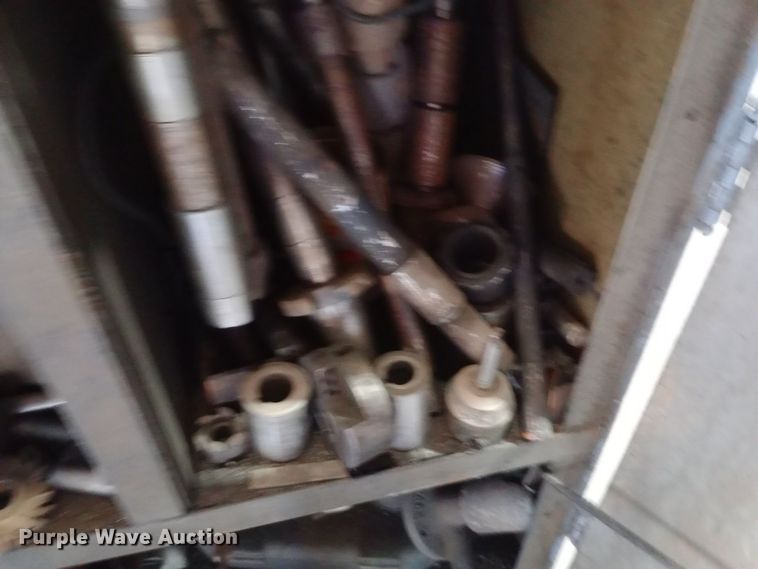 image for item DH1460 Milwaukee Model KM milling machine