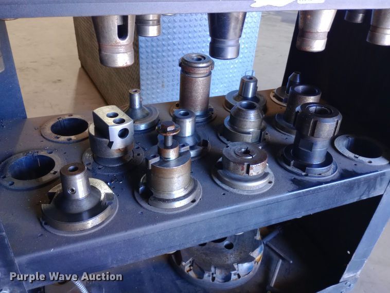 image for item DH1460 Milwaukee Model KM milling machine