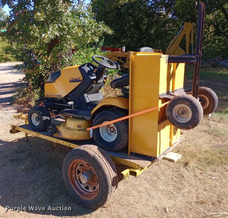 image for item DH1478 2007 Cub Cadet  i1050 lawn mower