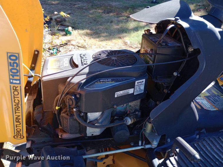 image for item DH1478 2007 Cub Cadet  i1050 lawn mower
