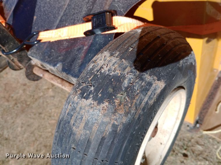 image for item DH1478 2007 Cub Cadet  i1050 lawn mower