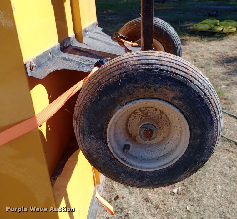 image for item DH1478 2007 Cub Cadet  i1050 lawn mower