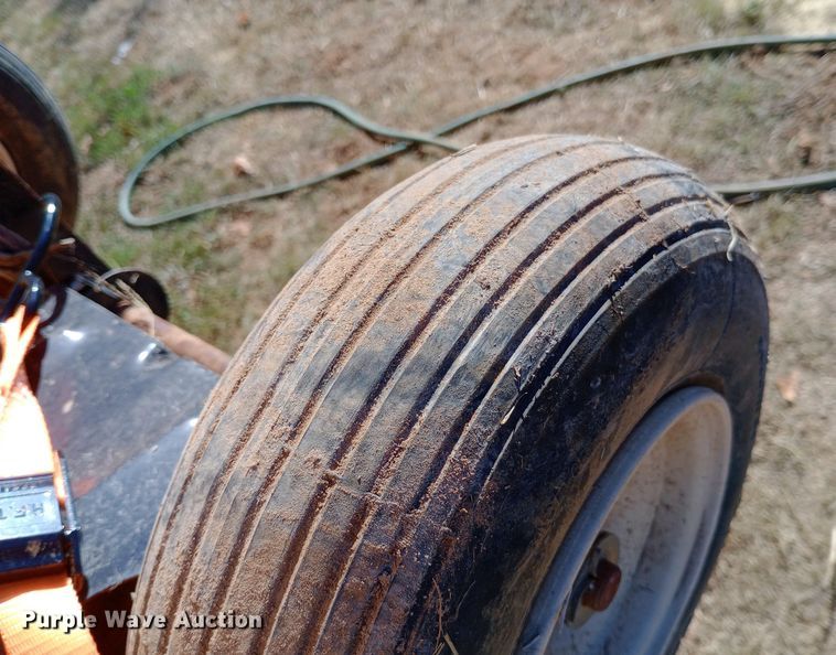 image for item DH1478 2007 Cub Cadet  i1050 lawn mower