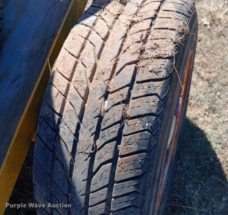 image for item DH1478 2007 Cub Cadet  i1050 lawn mower