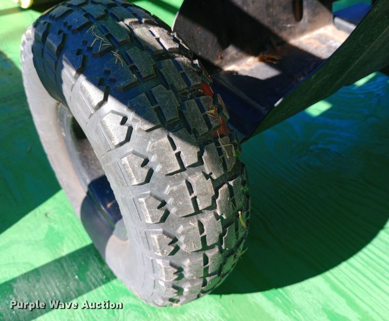 image for item DH1480 2021 John Deere S100 lawn mower