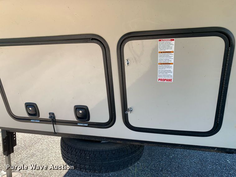 image for item DM1811 2016 Forest River 378FB camper