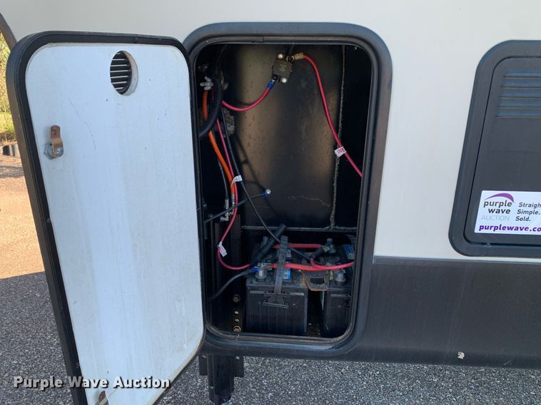 image for item DM1811 2016 Forest River 378FB camper