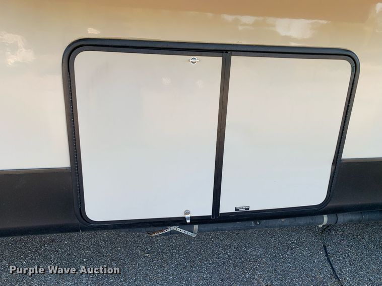 image for item DM1811 2016 Forest River 378FB camper