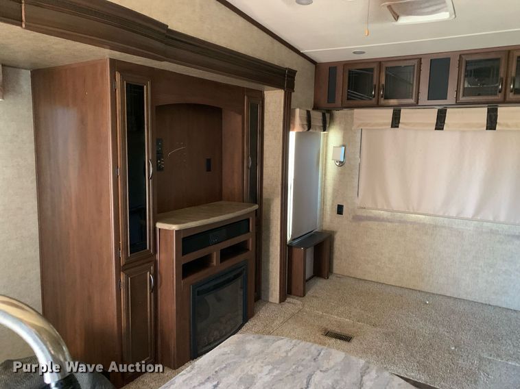 image for item DM1811 2016 Forest River 378FB camper