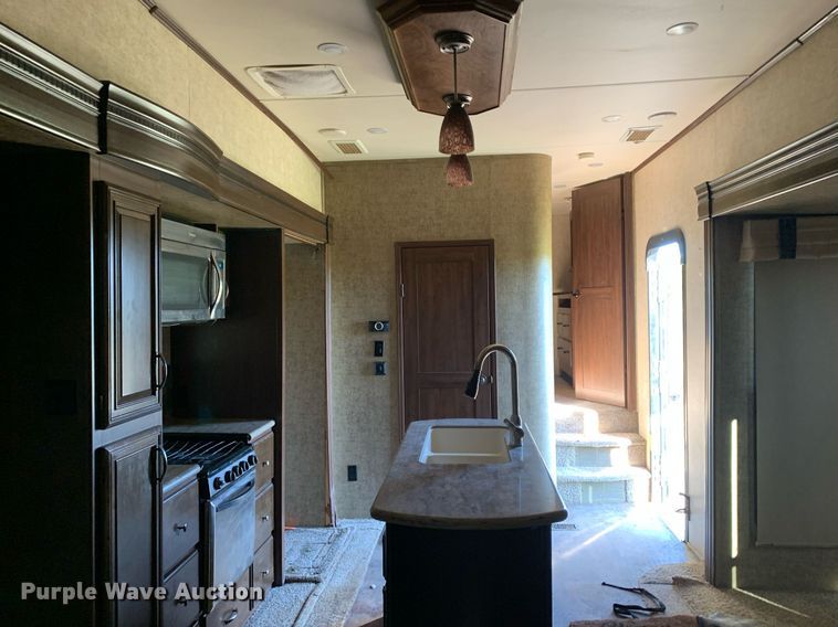 image for item DM1811 2016 Forest River 378FB camper