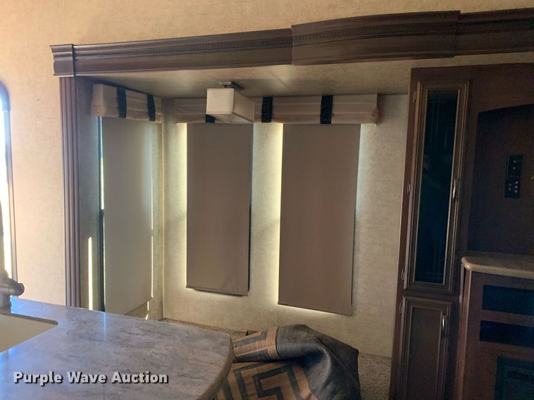 image for item DM1811 2016 Forest River 378FB camper