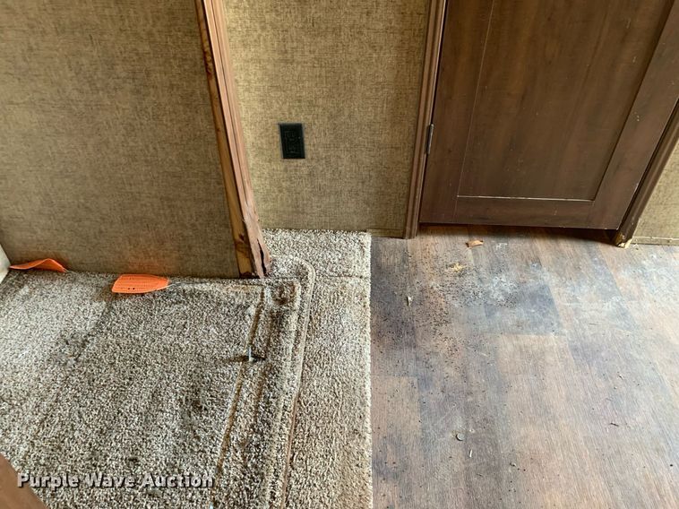 image for item DM1811 2016 Forest River 378FB camper