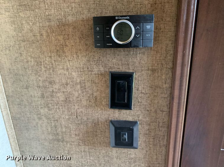 image for item DM1811 2016 Forest River 378FB camper