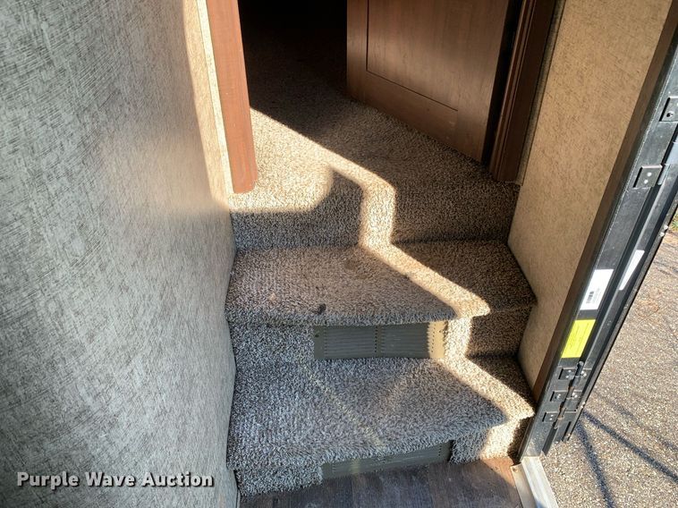 image for item DM1811 2016 Forest River 378FB camper