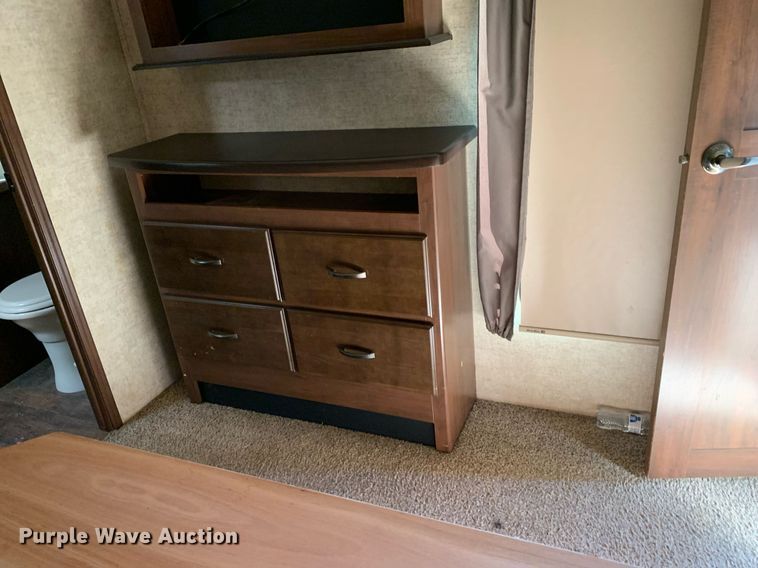 image for item DM1811 2016 Forest River 378FB camper