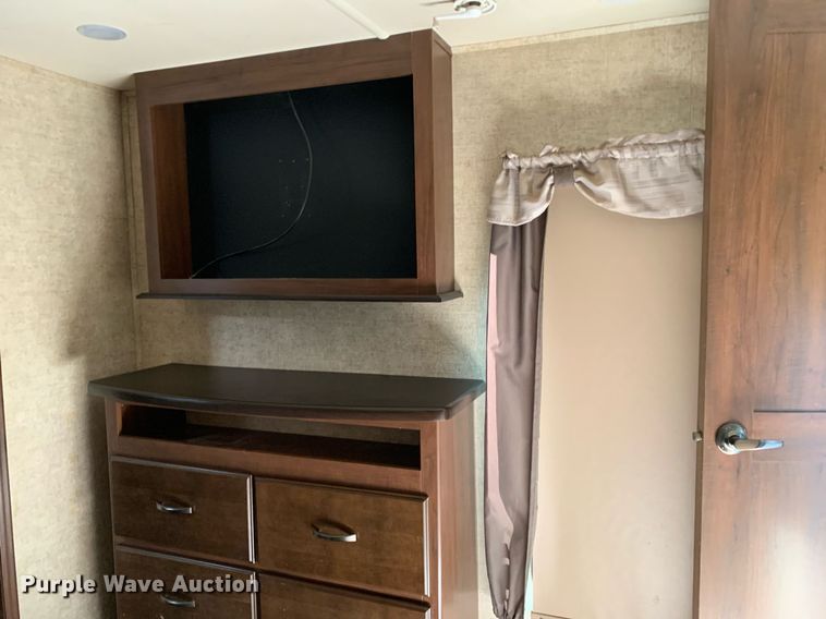 image for item DM1811 2016 Forest River 378FB camper