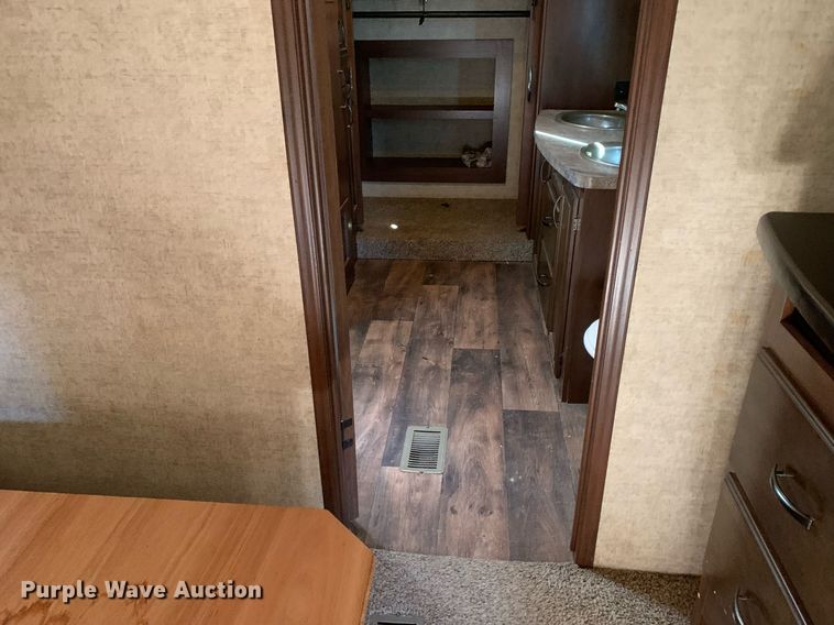 image for item DM1811 2016 Forest River 378FB camper