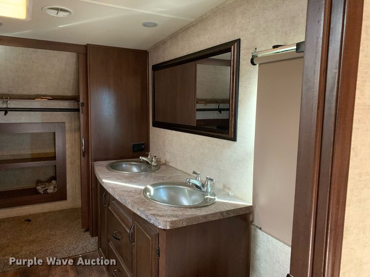 image for item DM1811 2016 Forest River 378FB camper