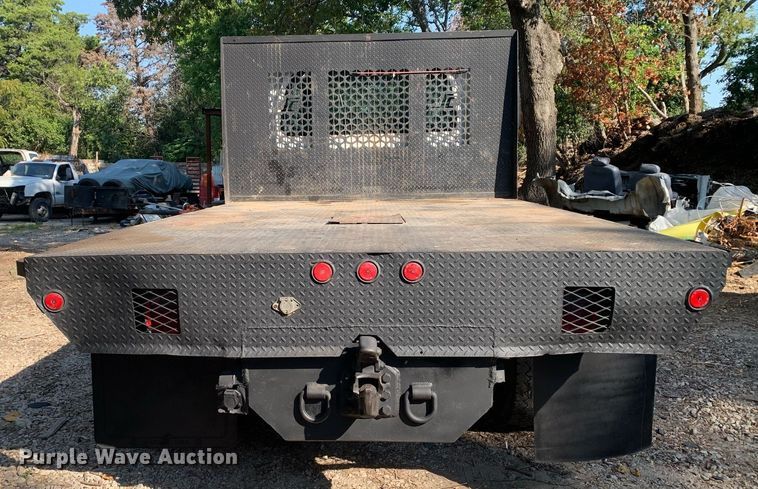 image for item DM1827 2003 Chevrolet  C4500 flatbed truck