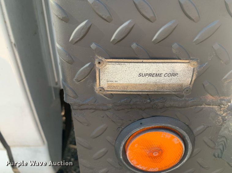 image for item DM1827 2003 Chevrolet  C4500 flatbed truck