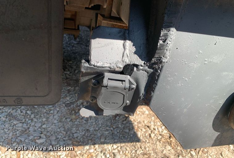 image for item DM1827 2003 Chevrolet  C4500 flatbed truck