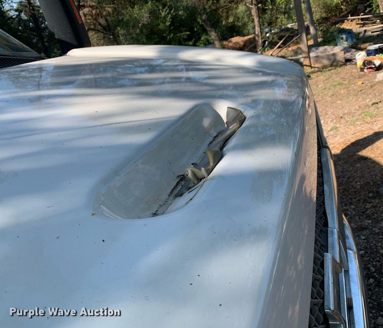 image for item DM1827 2003 Chevrolet  C4500 flatbed truck