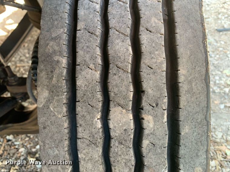 image for item DM1827 2003 Chevrolet  C4500 flatbed truck