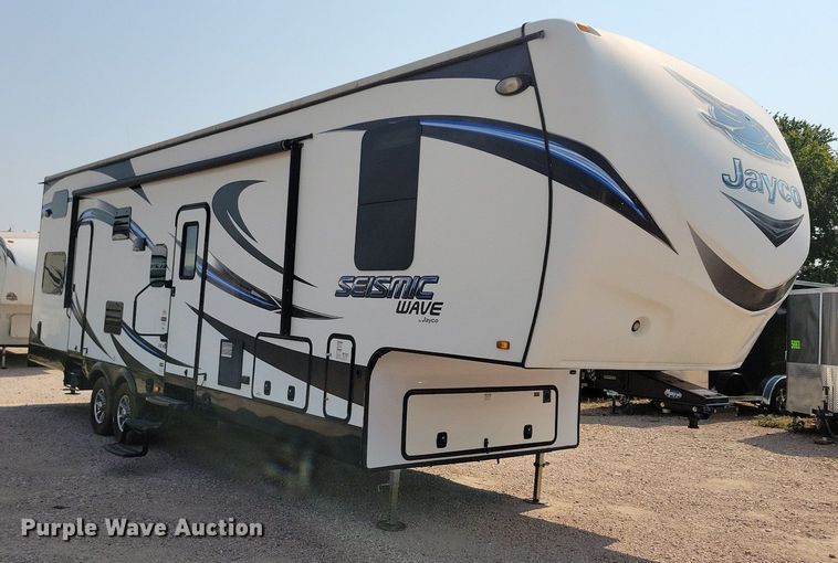 image for item DN3520 2015 Jayco Siesmic Wave 310 toy hauler camper
