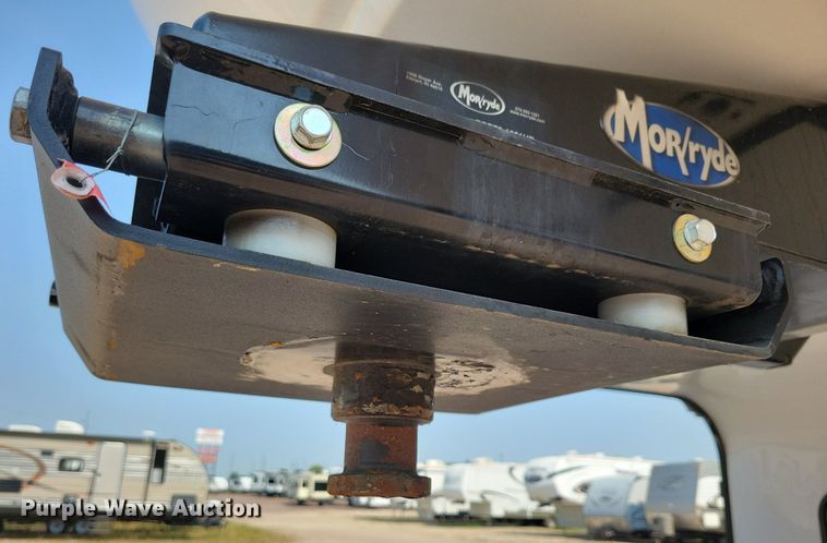 image for item DN3520 2015 Jayco Siesmic Wave 310 toy hauler camper