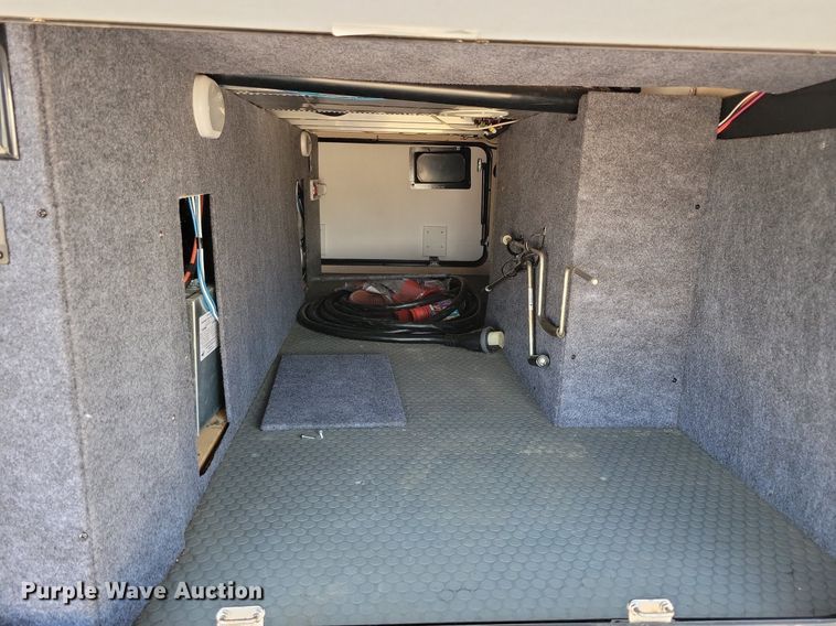 image for item DN3520 2015 Jayco Siesmic Wave 310 toy hauler camper