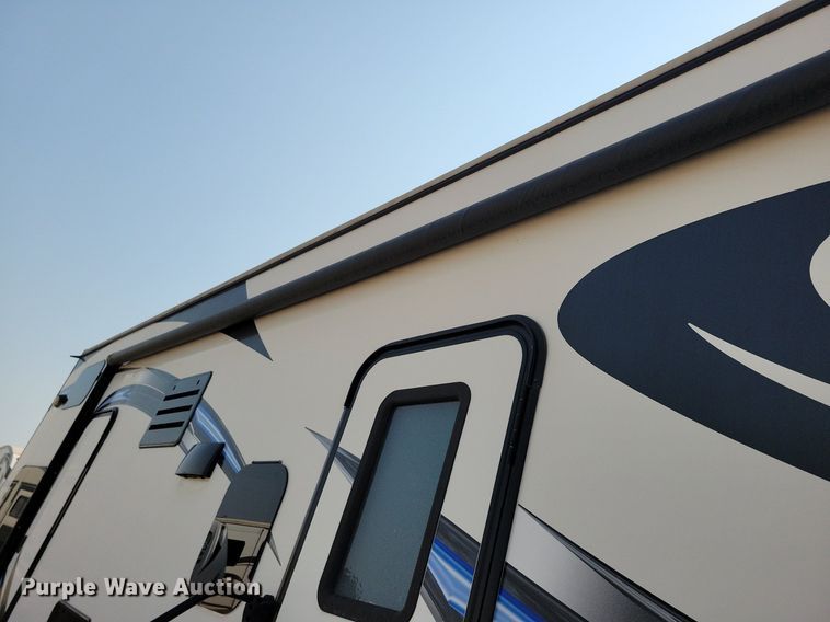 image for item DN3520 2015 Jayco Siesmic Wave 310 toy hauler camper