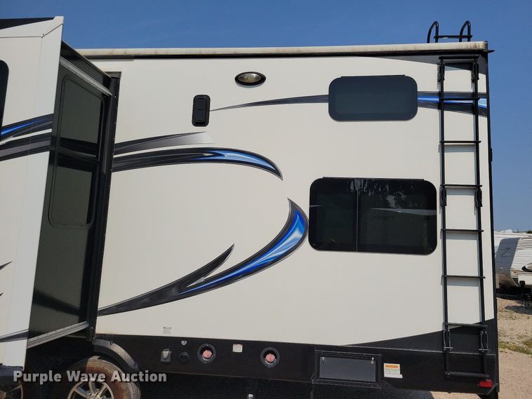 image for item DN3520 2015 Jayco Siesmic Wave 310 toy hauler camper