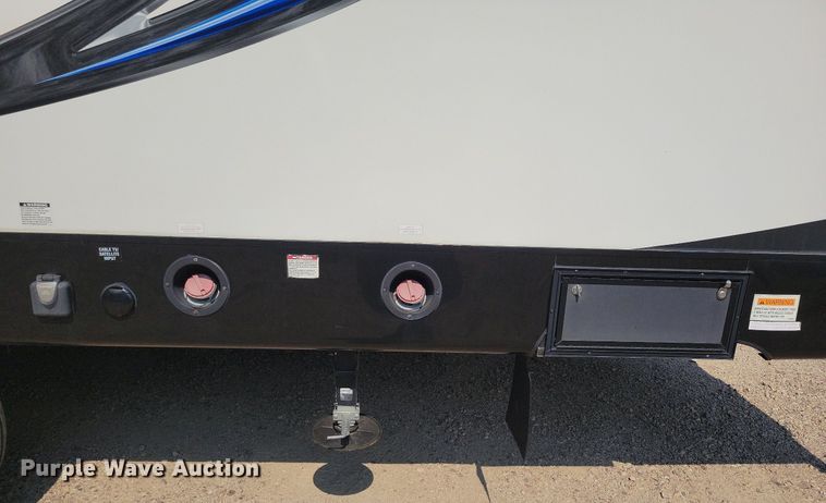 image for item DN3520 2015 Jayco Siesmic Wave 310 toy hauler camper