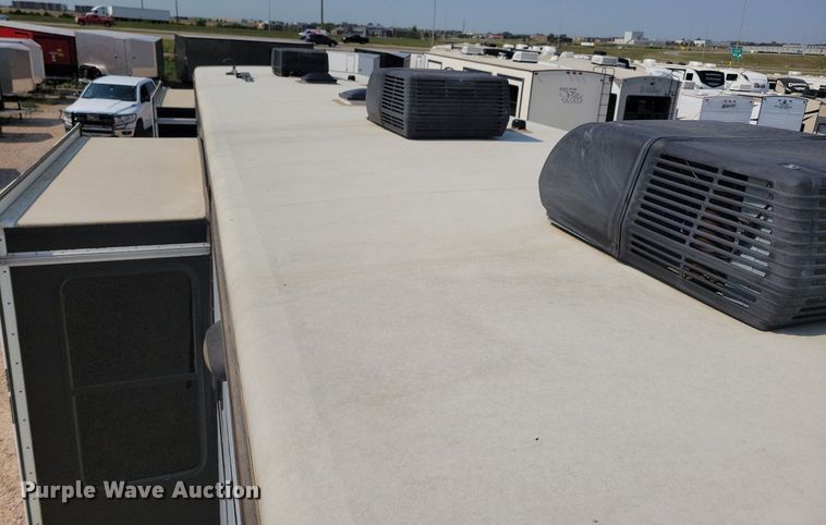 image for item DN3520 2015 Jayco Siesmic Wave 310 toy hauler camper