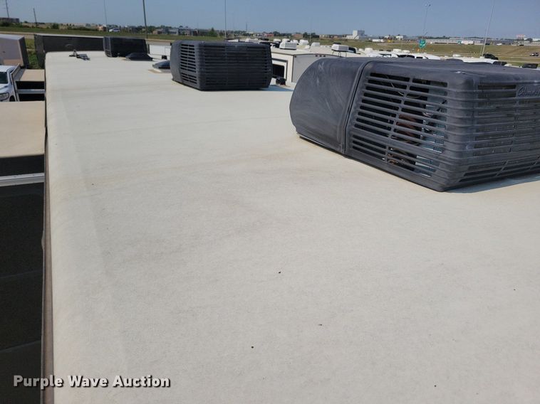 image for item DN3520 2015 Jayco Siesmic Wave 310 toy hauler camper