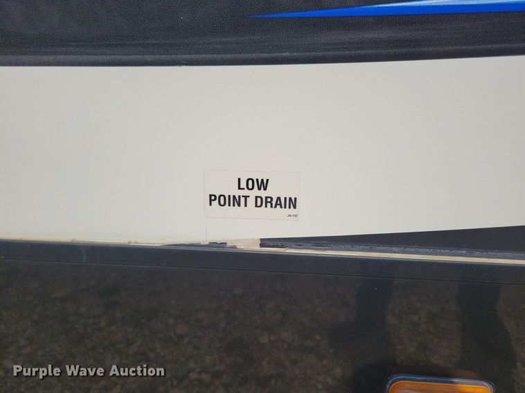 image for item DN3520 2015 Jayco Siesmic Wave 310 toy hauler camper