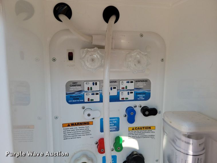 image for item DN3520 2015 Jayco Siesmic Wave 310 toy hauler camper