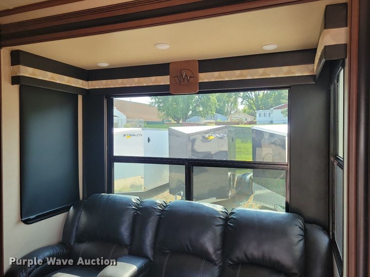 image for item DN3520 2015 Jayco Siesmic Wave 310 toy hauler camper