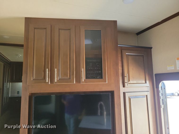 image for item DN3520 2015 Jayco Siesmic Wave 310 toy hauler camper