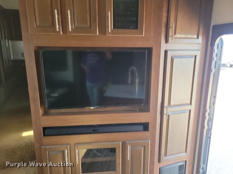 image for item DN3520 2015 Jayco Siesmic Wave 310 toy hauler camper