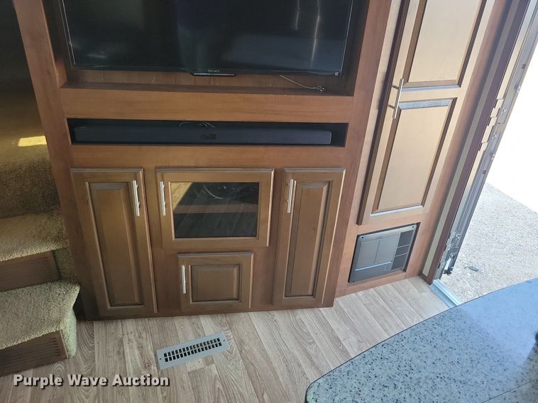 image for item DN3520 2015 Jayco Siesmic Wave 310 toy hauler camper