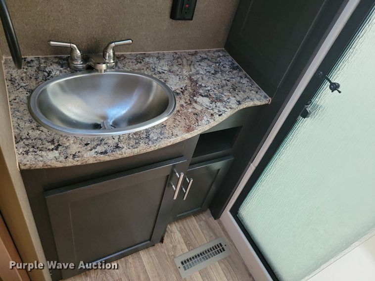 image for item DN3520 2015 Jayco Siesmic Wave 310 toy hauler camper