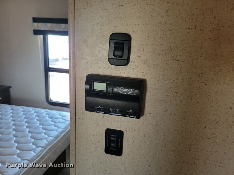 image for item DN3520 2015 Jayco Siesmic Wave 310 toy hauler camper