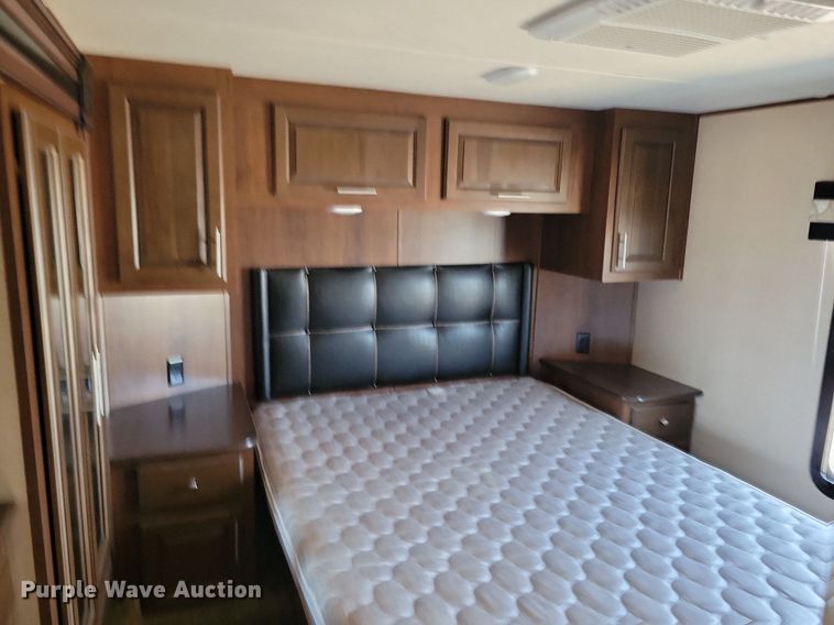 image for item DN3520 2015 Jayco Siesmic Wave 310 toy hauler camper