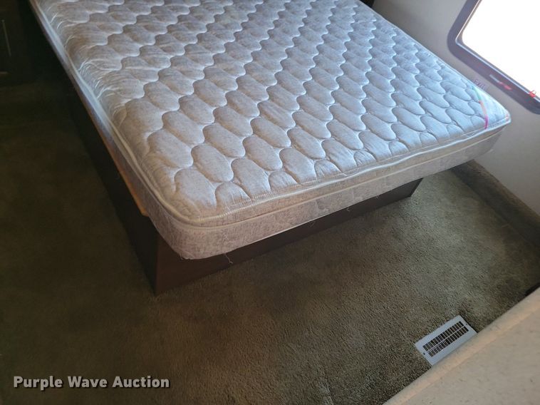 image for item DN3520 2015 Jayco Siesmic Wave 310 toy hauler camper